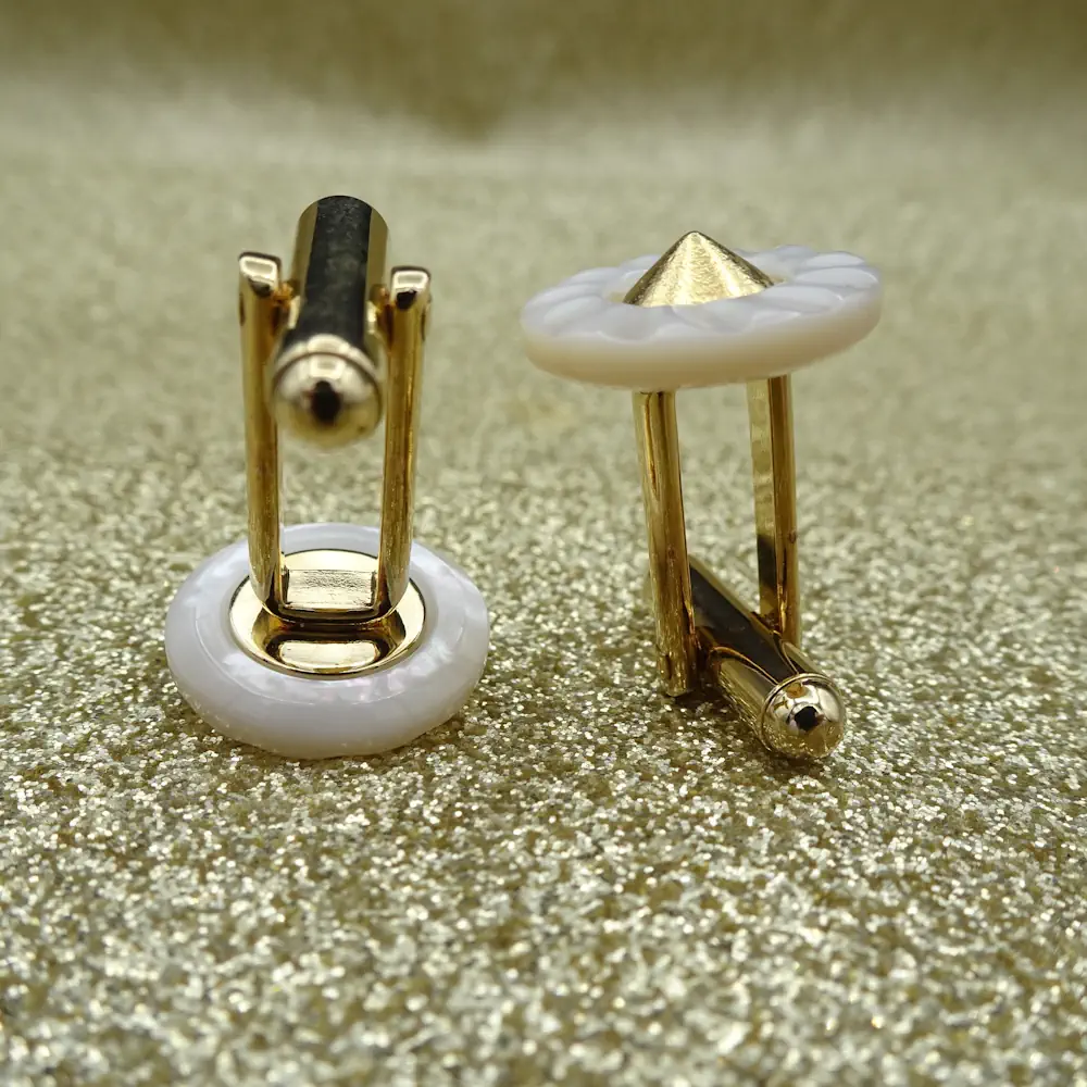 Gemelli Madreperla Bianca Oro Set400 04 - MakaMaga