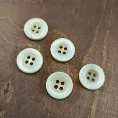 Bottone Corno Bianco 4fori Set531 02 - MakaMaga