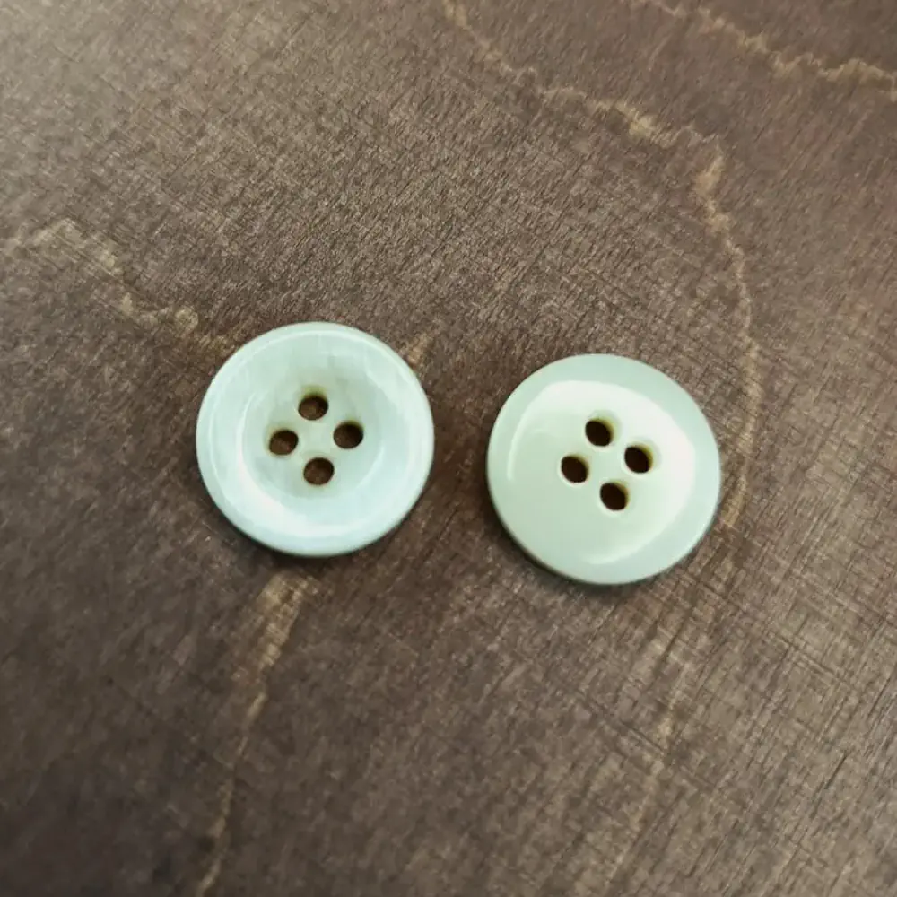 Bottone Corno Bianco 4fori Set531 03 - MakaMaga