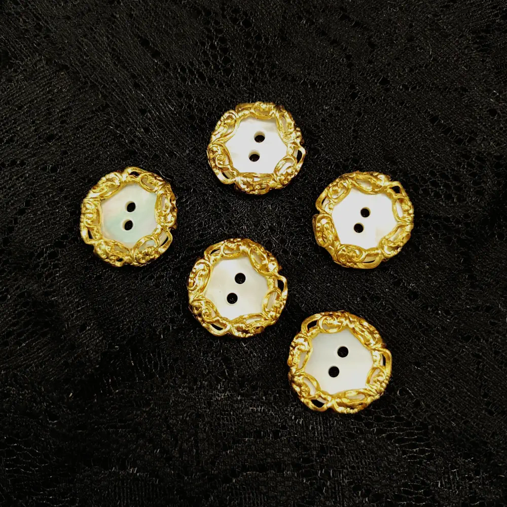 Bottone Madreperla Ghiera Gioiello Dorata Set522 04 - MakaMaga
