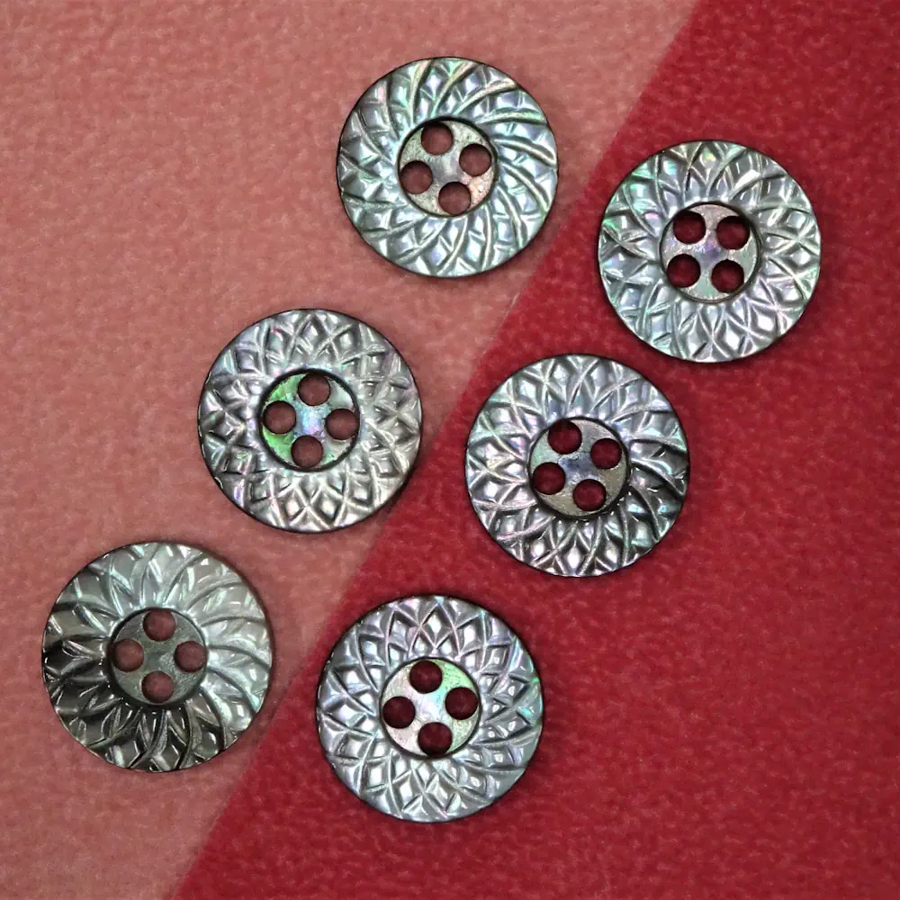 Bottoni Madreperla 4fori Scaglie Set328 03 - MakaMaga